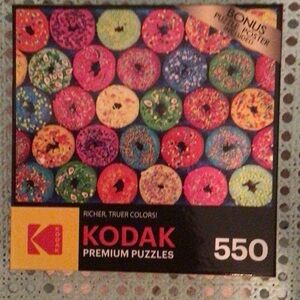 KODAK Colorful Sprinkled Donuts 550 Piece Jigsaw Puzzle